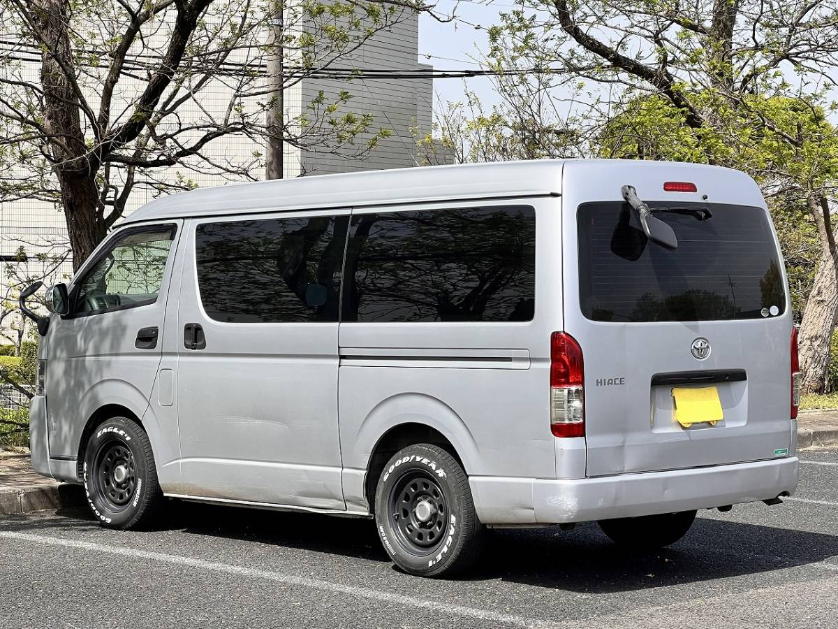 2005 Toyota Hiace